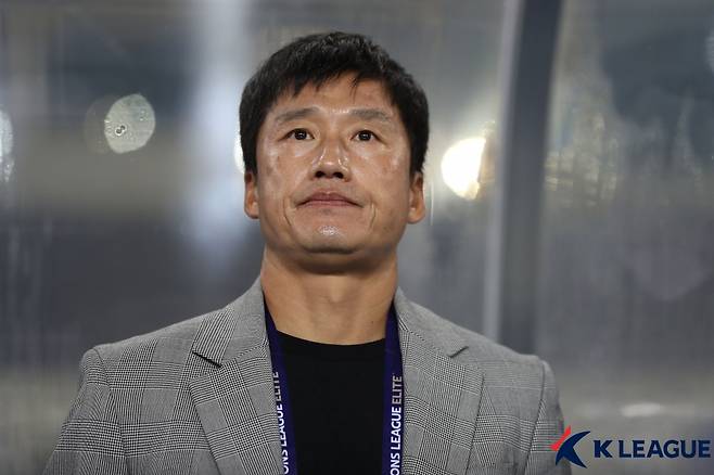 이정효 감독은 광주FC가 여러모로 힘든 상황에서도 최선을 다하고 있다고 강조했다. 광주가 아시아 최고의 팀들이 모이는 대회에서 3연승을 질주할 수 있었던 이유다. 사진 한국프로축구연맹