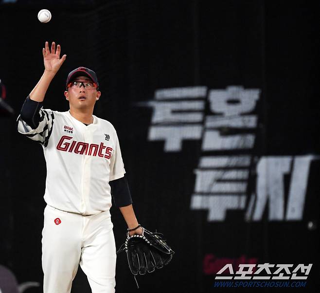 13일 부산 사직구장에서 열린 롯데 자이언츠와 한화 이글스의 경기. 6회초 1사 1,3루 롯데 박세웅이 마운드에서 내려오고 있다. 부산=박재만 기자 pjm@sportschosun.com/2024.09.13/