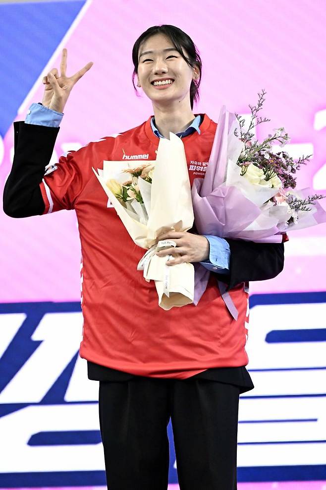 [서울=뉴시스]    Jeong Ji-in was selected as the first pick in the first round of the women's division in the Shinhan Solpay 2024-2025 Handball H League rookie draft held at the Seoul Olympic Park Handball Stadium on the 23rd. (Photo = Provided by KOHA) 2024.10.23. *Resale and database prohibited