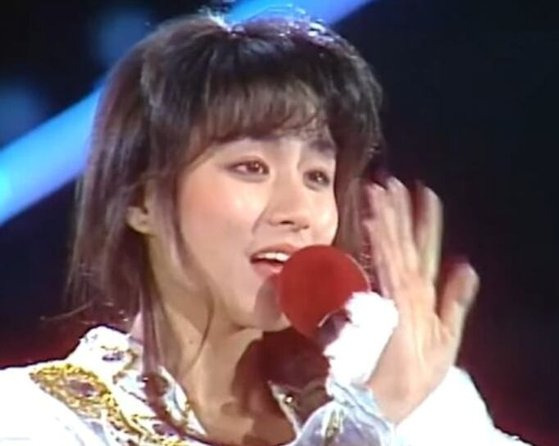 1990년대 인기몰이를 했던 가수 이지연. 사진 KBS 캡처