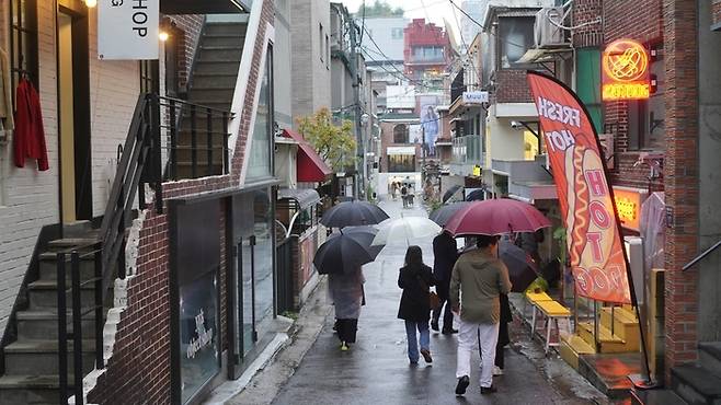 서울 용산구 한남동 ‘카페거리’ 상권. [사진출처=하나은행]