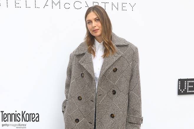 9월 파리 패션 위크에 참석한 샤라포바