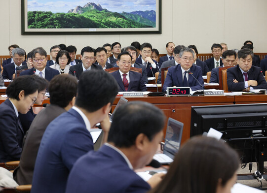 25일 국회에서 환경노동위원회 국정감사가 열리고 있다. 연합뉴스