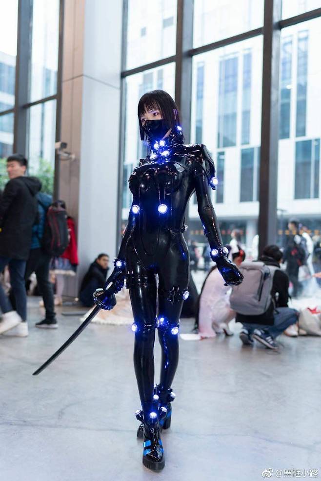 고퀄 간츠 코스프레