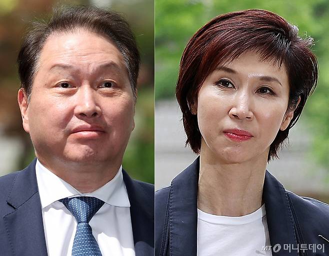 (서울=뉴스1) 박지혜 기자 = 최태원 SK그룹 회장(왼쪽)과 노소영 아트센터 나비 관장이 16일 오후 서울 서초구 고등법원에서 열린 이혼 관련 항소심 변론기일에 출석하며 취재진 질문에 답하고 있다. 2024.4.16/사진=뉴스1