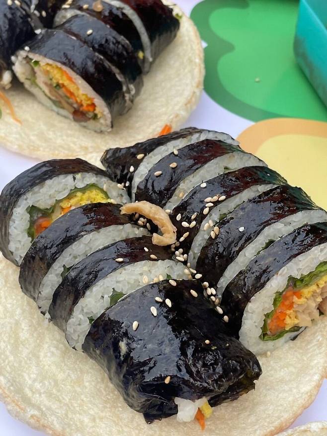 ‘제1회 김천김밥축제’에서 판매한 김밥. /엑스(X·옛 트위터) 캡처