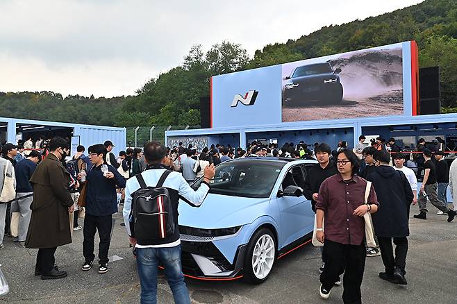 N 브랜드의 전시 공간. 김학수 기자