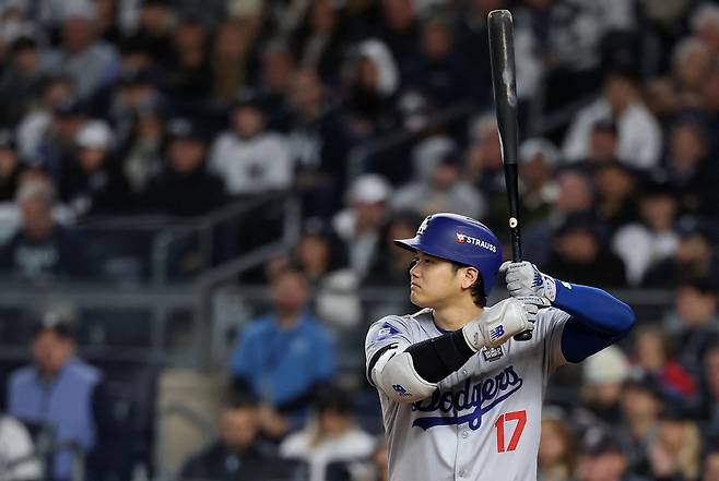 오타니가 4회 세 번째 타석에서 타격을 하고 있다. AFP연합뉴스