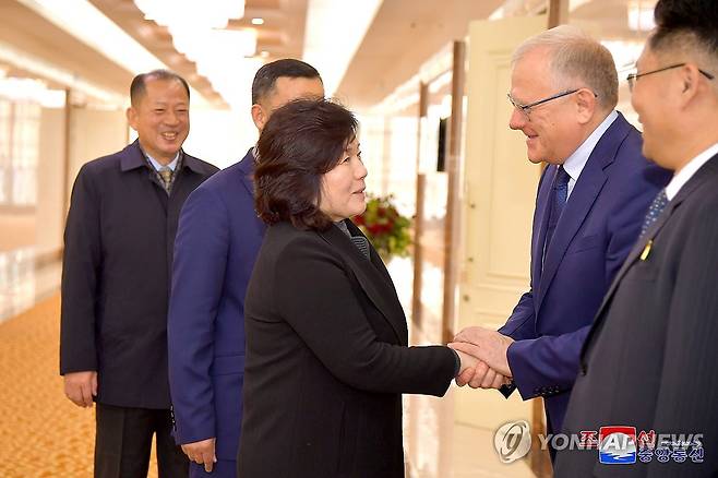 최선희 북한 외무상 러시아 공식방문 (평양 조선중앙통신=연합뉴스) 최선희 북한 외무상 일행이 러시아를 공식방문하기 위해 지난 28일 평양을 출발했다고 조선중앙통신이 29일 보도했다. 2024.10.29 
    [국내에서만 사용가능. 재배포 금지. For Use Only in the Republic of Korea. No Redistribution] nkphoto@yna.co.kr