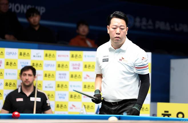 시즌 3승 문턱에서 마르티네스에게 잡힌 강동궁 [PBA 제공. 재판매 및 DB 금지]