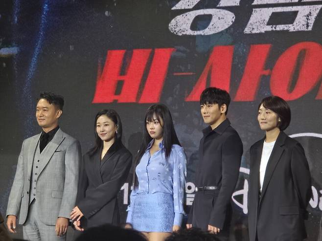 ▲왼쪽부터 조우진, 하윤경, 김형서, 지창욱, 박누리 감독.&nbsp; '강남 비-사이드' 제작발표회. ⓒ김현록 기자