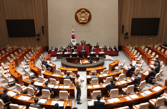 31일 국회에서 예산결산특별위원회의 '2025년도 예산안 및 기금운용계획안에 대한 공청회'가 열리고 있다. 사진=연합뉴스