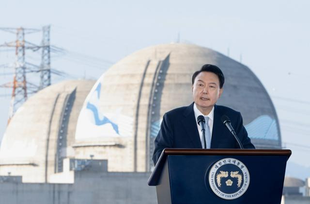 윤석열 대통령이 30일 경북 울진군 한국수력원자력 한울원자력본부에서 열린 신한울 원전 1·2호기 종합준공 및 3·4호기 착공식에서 축사를 하고 있다. 대통령실 제공