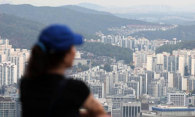 지난 27일 서울 용산구 남산에서 바라본 서울 아파트 모습. 뉴시스 