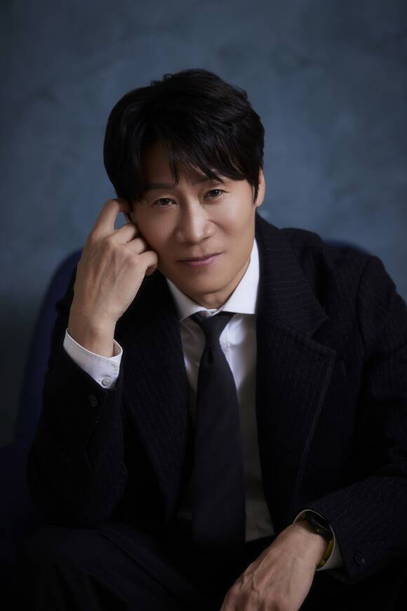 진선규는 "상대 배우를 바라보고 연습하면서 가장 좋은 것을 찾아가는 게 배우로서 저의 정체성이라고 생각한다"고 강조했다. /(주)바른손이앤에이