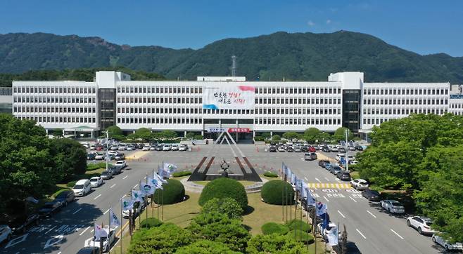 경남도와 경남교육청이 내년도 학교급식비 단가를 200원 인상키로 합의했다./사진=경남도