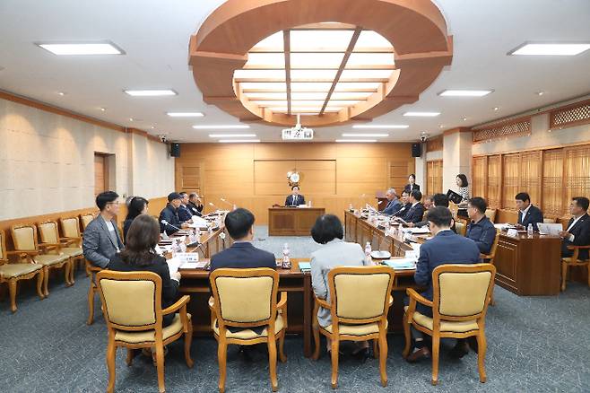 지난달 31일 전주시의회에서 '금암1·2동 통합추진위원회 2차 회의'가 열렸다. 전주시 제공