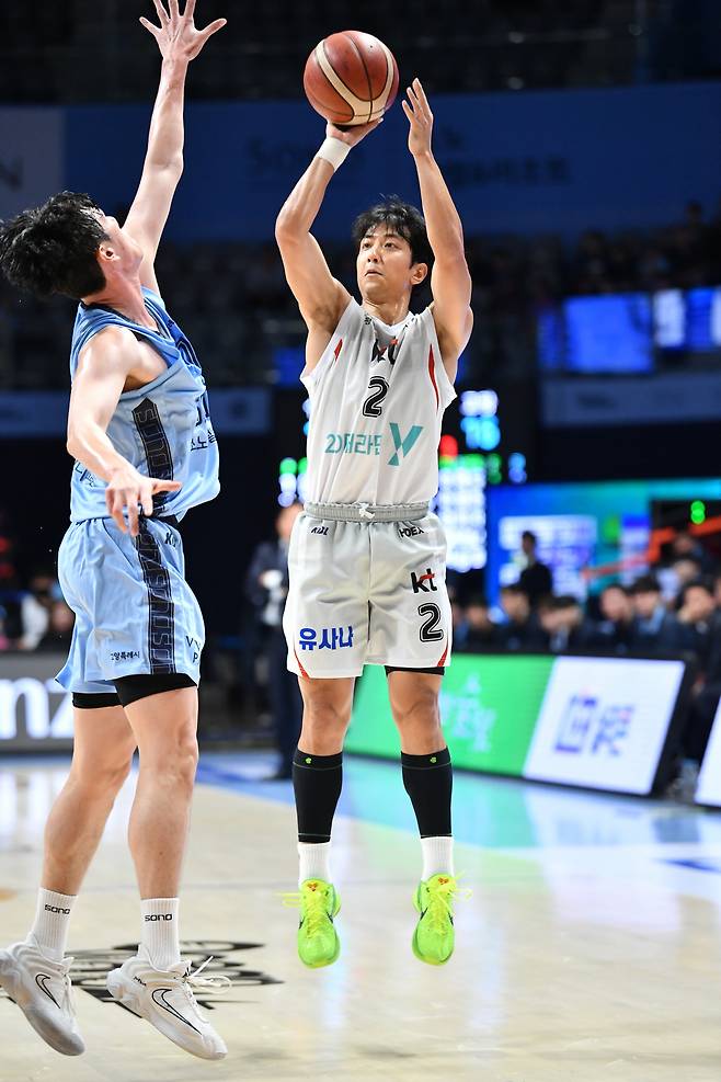 허훈이 슛을 시도하고 있다. /사진=KBL 제공