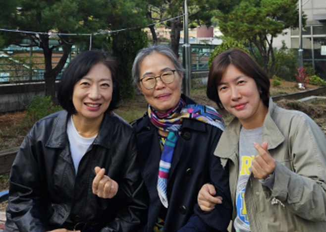 이태원제2동 왼쪽부터 윤채영 김정화 이부전 반장. 용산구 제공