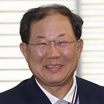 박병원 전 청와대 경제수석· 한국경영자총협회 명예회장