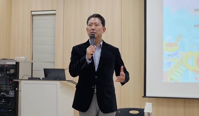 김장호 구미시장이 1일 구미시생활문화센터에서 열린 구미라면축제 설명 기자간담회에서 발언하고 있다.