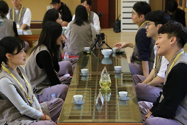 '나는 절로, 백양사' 프로그램의 진행 모습.(대한불교조계종사회복지재단 제공)