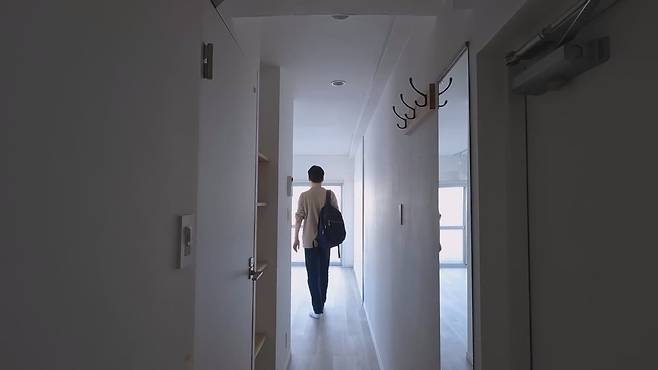 IvvcsL 한화 1억3천에 매입한 도쿄 나카메구로의 60년 된 아파트 리모델링.jpg