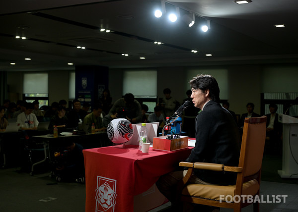 홍명보 축구대표팀 감독. 서형권 기자