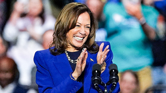 U.S. Vice President and Democratic presidential candidate Kamala Harris smiles as she speaks during a campaign rally at Reno Expo Center in Reno, Nevada, on Thursday. [YONHAP]