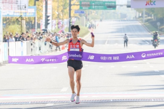 박민호, 2024 JTBC서울마라톤 국내 남자부 우승