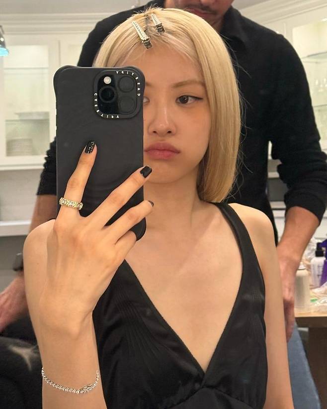 로제 소셜미디어