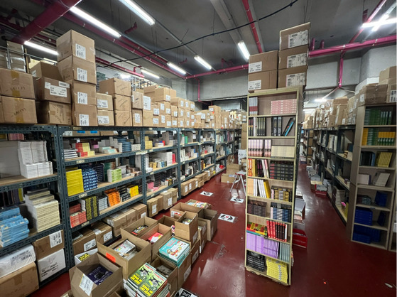 Tongbang Book's warehouse at Seongdong District, eastern Seoul [TONGBANG BOOKS]