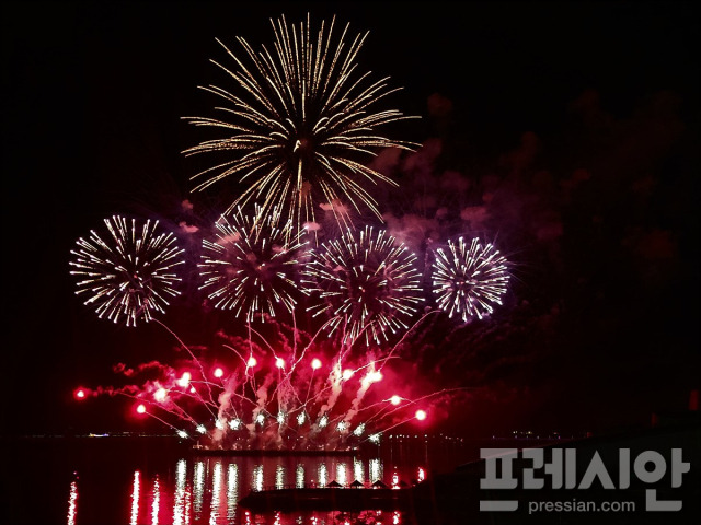 ▲20204 여수밤바다불꽃축제ⓒ여수시