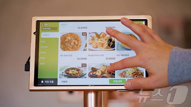 티오더 단말기의 모습.(티오더 제공)