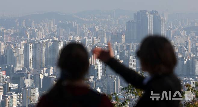 서울 용산구 남산에서 바라본 아파트 모습. 뉴시스 자료사진.