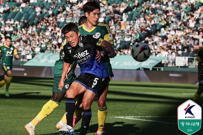 전북 현대와 인천 유나이티드의 36라운드 맞대결 장면. 제공 | 한국프로축구연맹