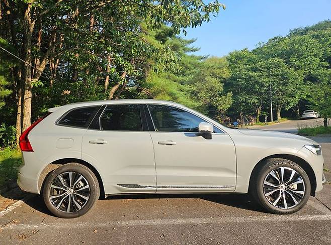 XC60 측면. ⓒ데일리안 정진주 기자