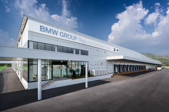 BMW Korea's auto parts distribution center in Anseong, Gyeonggi [BMW KOREA]