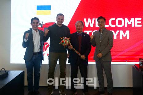 방한 중인 우크라이나 국회의원 대표단이 지난 8일 TYM에 방문했다. (사진=TYM)