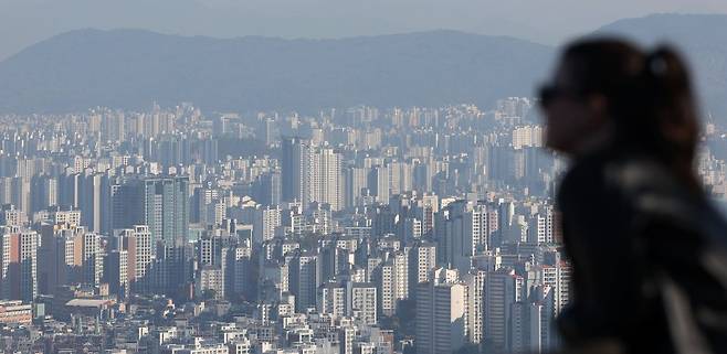 서울 남산에서 바라본 서울 아파트 모습. 뉴시스