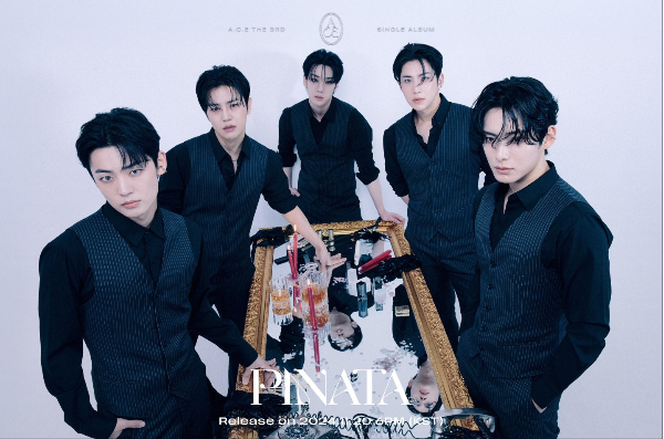 에이스(박준희, 이동훈, 와우, 김병관, 강유찬)는 지난 11일 공식 SNS를 통해 세 번째 싱글 앨범 ‘PINATA’(피냐타)의 콘셉트 포토 가운데 Trapped Mirror 버전 블랙 착장의 개인컷과 단체컷을 순차적으로 공개했다.