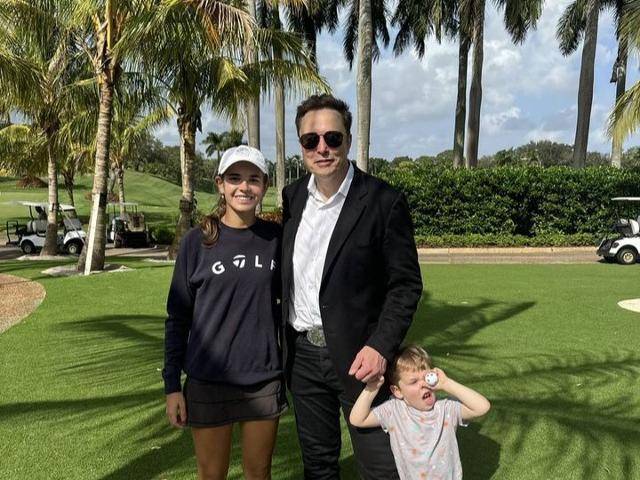 일론 머스크와 도널드 트럼프 미국 대통령 당선자의 손녀 카이 트럼프. 카이 트럼프 엑스(X) 캡처