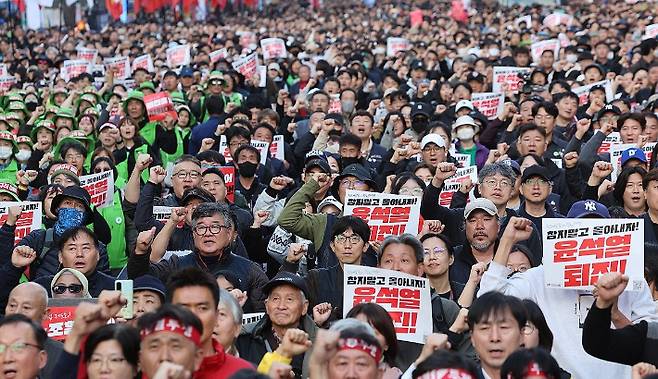 지난 9일 열린 민주노총 전태일열사 정신계승 2024 전국노동자대회·1차 퇴진 총궐기 대회. 연합뉴스