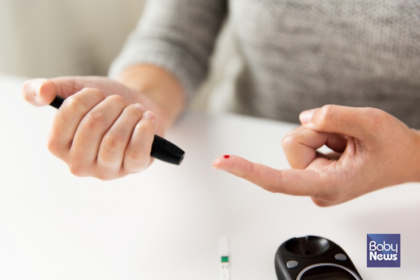 비만, 그중에서도 복부 비만은 공복 혈당을 높이는 가장 중요한 원인이다. ⓒ베이비뉴스