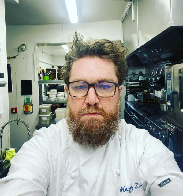 러시아의 우크라이나 침공을 비판한 러시아인 셰프 알렉세이 지민(52)이 지난 12일 세르비아 수도 베오그라드의 한 호텔 방에서 숨진 채 발견됐다. 사진 알렉세이 지민 인스타그램