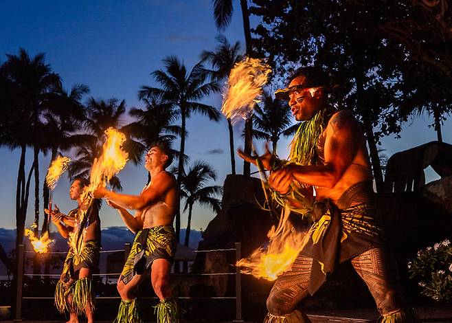 전통 루아우 디너쇼. 사진제공|팜투어