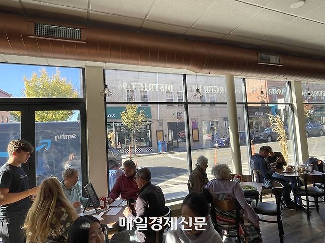 버거 로프트 내부