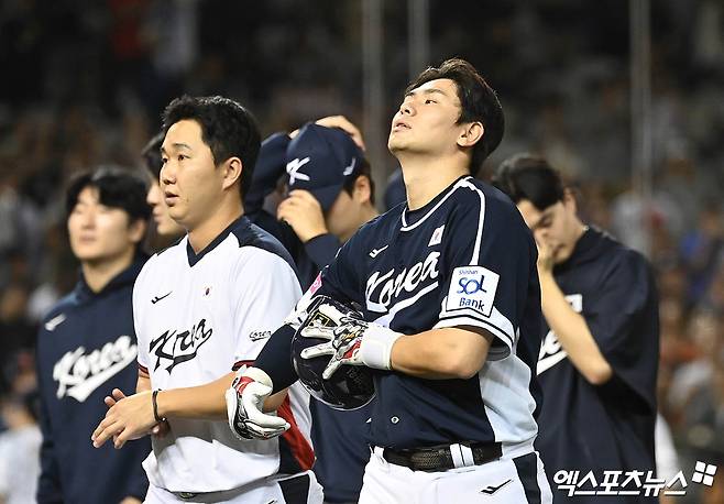 대표팀은 15일 대만 타이베이 타이베이돔에서 열린 '2024 세계야구소프트볼연맹(WBSC) 프리미어12' 조별리그 B조 세 번째 경기 일본전에서 3-6으로 패했다. 이날 패배로 슈퍼라운드행이 힘들어졌다. 다만, 소득이 전혀 없는 건 아니다. 목표했던 세대교체 효과가 조금씩 드러나고 있다. 타이베이(대만), 박지영 기자
