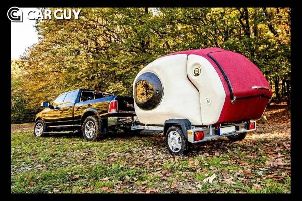 3D프린팅 기술로 제작된 캠퍼 '디스커버 3D'(출처=카라반캠핑세일즈)