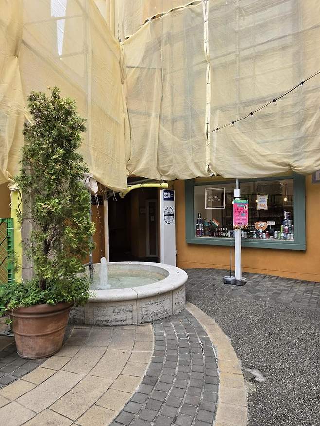 7fed8272b58b6af751ee87e544847c735dfde7a06e48ac9c62193d2063c876c3